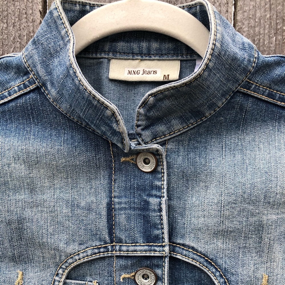 MNG Jeans Faded Cropped Denim Jacket Size Medium - Picture 4 of 4